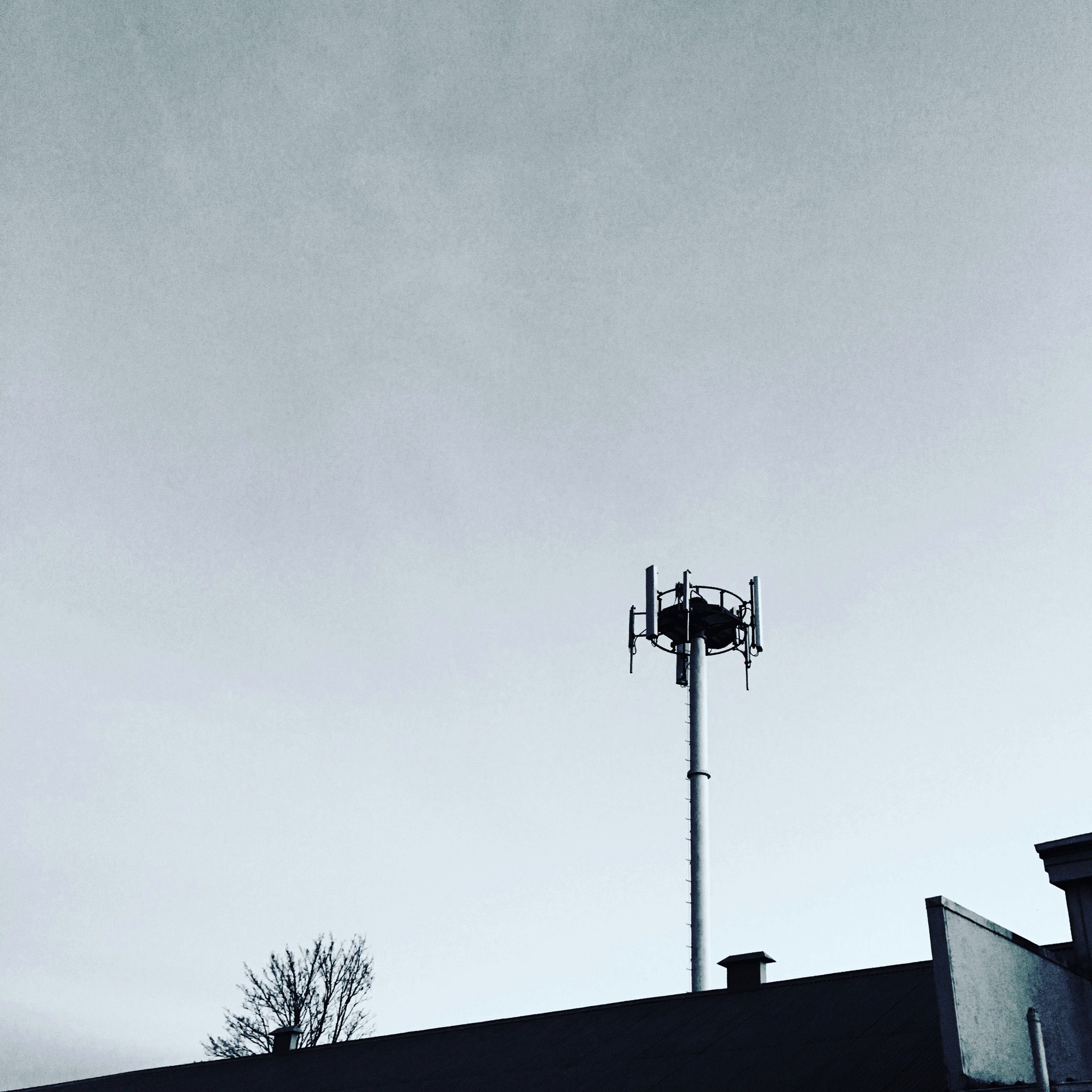 Mobile network antenna.