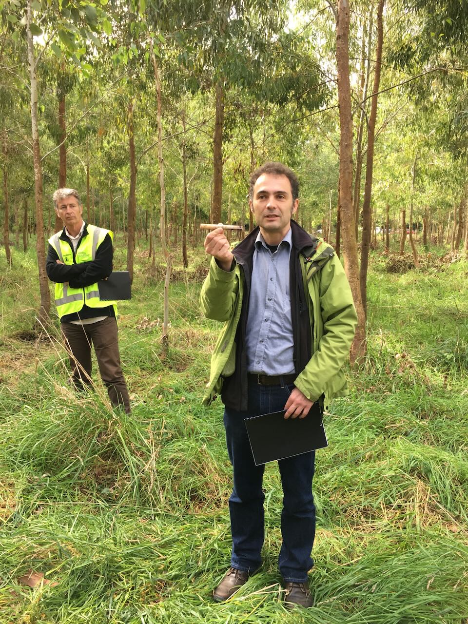 Time travel photo (2017): my colleagues Clemens Altaner (right, wood science) and Paul Millen (left, creator of NZDFI) at an update meeting with farm foresters in a Eucalyptus bosistoana progeny trial. Tree form is much better now, by the way
