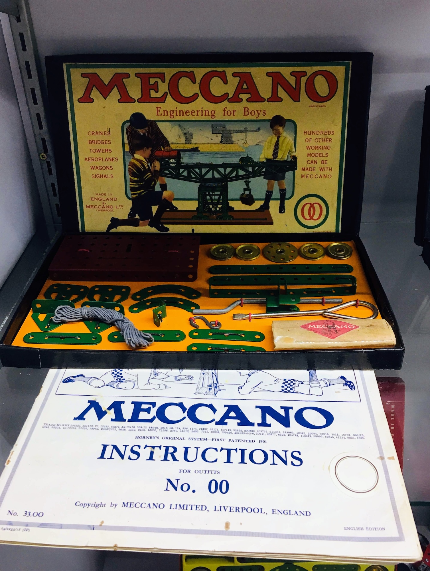 Photo: I was looking for a photo of jigsaw pieces
—couldn’t find it—but came across this photo
of an old Meccano exhibition.