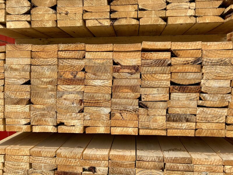 Tablas a la venta en Easy Quilín.