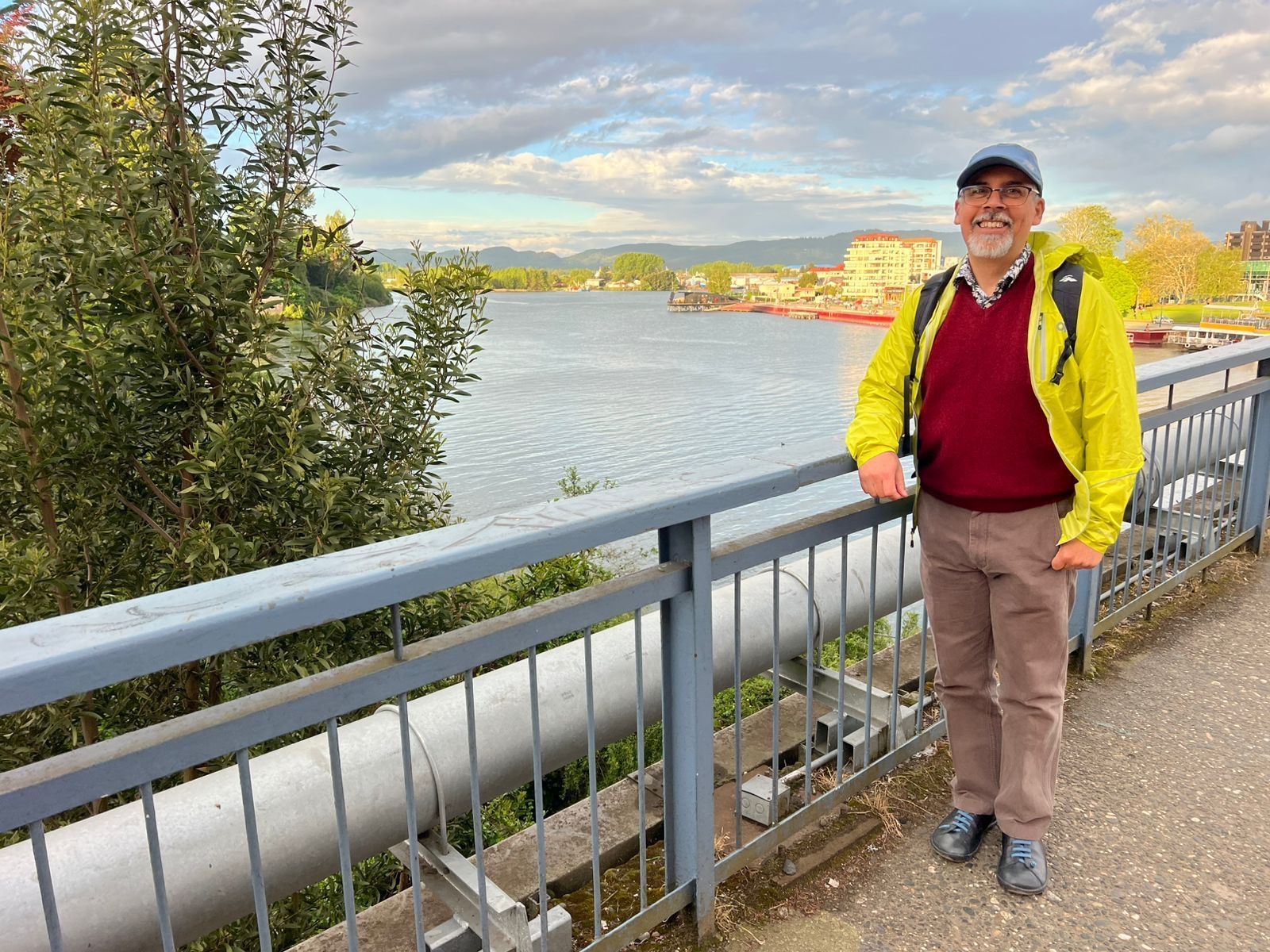 Yours truly looking like a tourist in Valdivia.