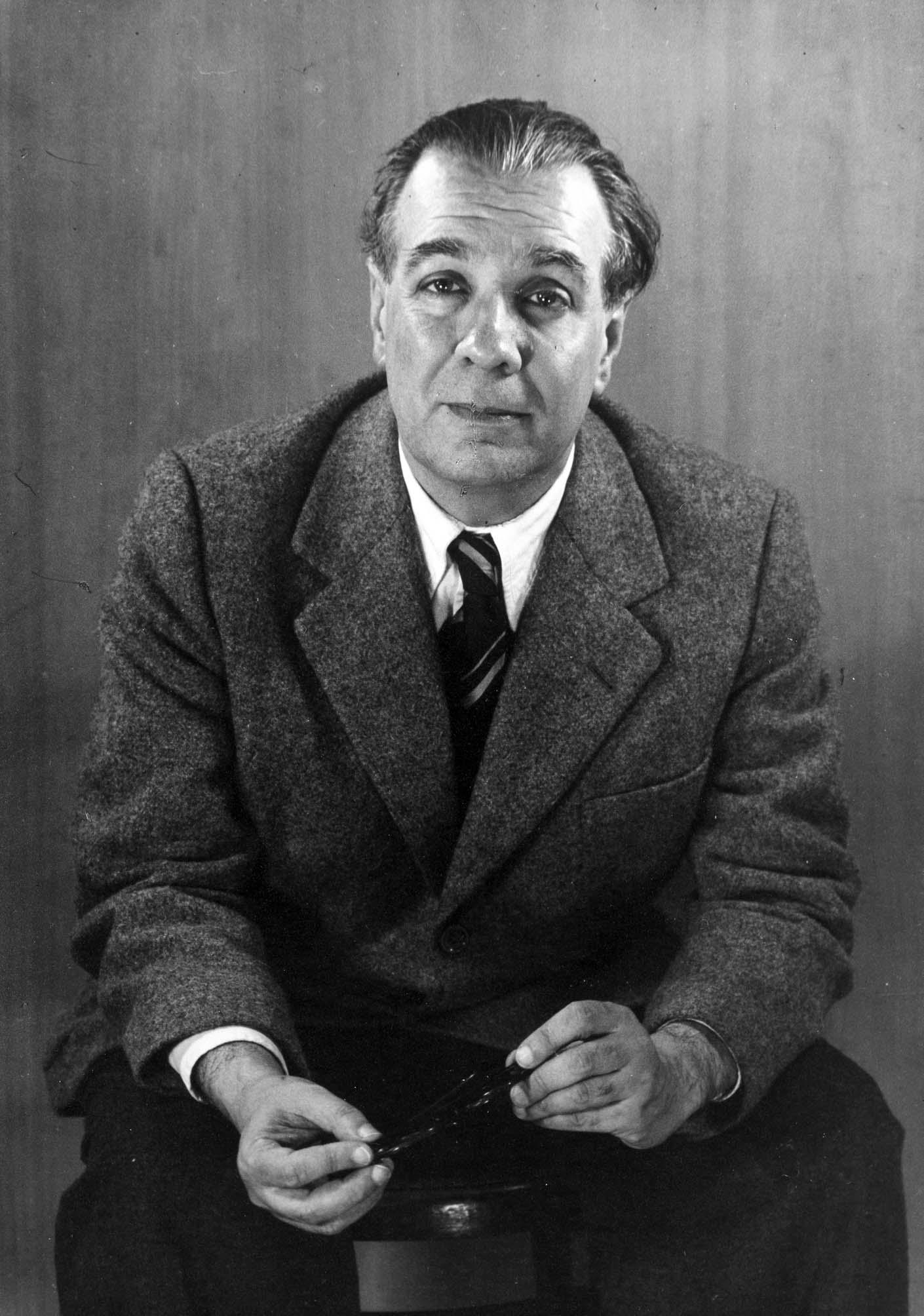 Portrait Jorge Luis Borges in 1951, by Grete Stern